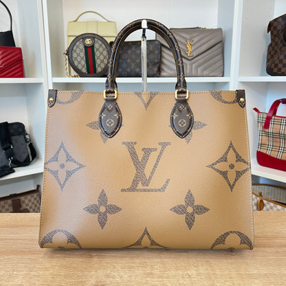 Louis Vuitton Reverse Monogram Giant Onthego MM