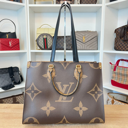 Louis Vuitton Reverse Monogram Giant Onthego MM