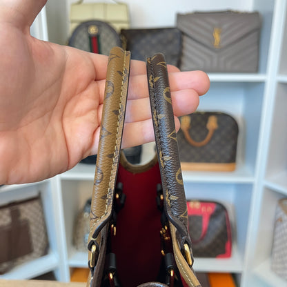 Louis Vuitton Reverse Monogram Giant Onthego MM