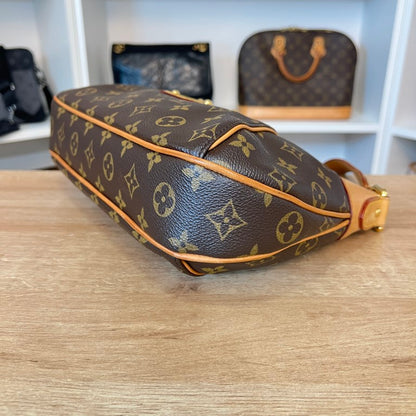 Louis Vuitton Monogram Thames PM