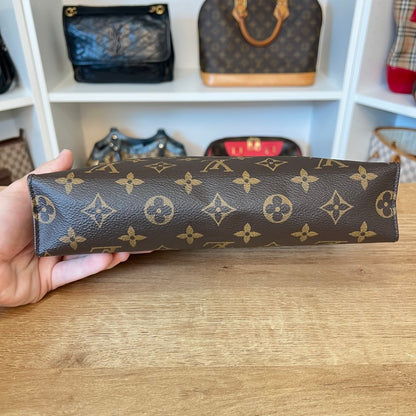 Louis Vuitton Monogram Toiletry 26