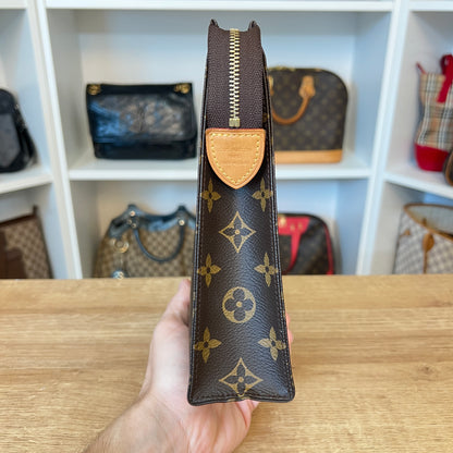 Louis Vuitton Monogram Toiletry 26