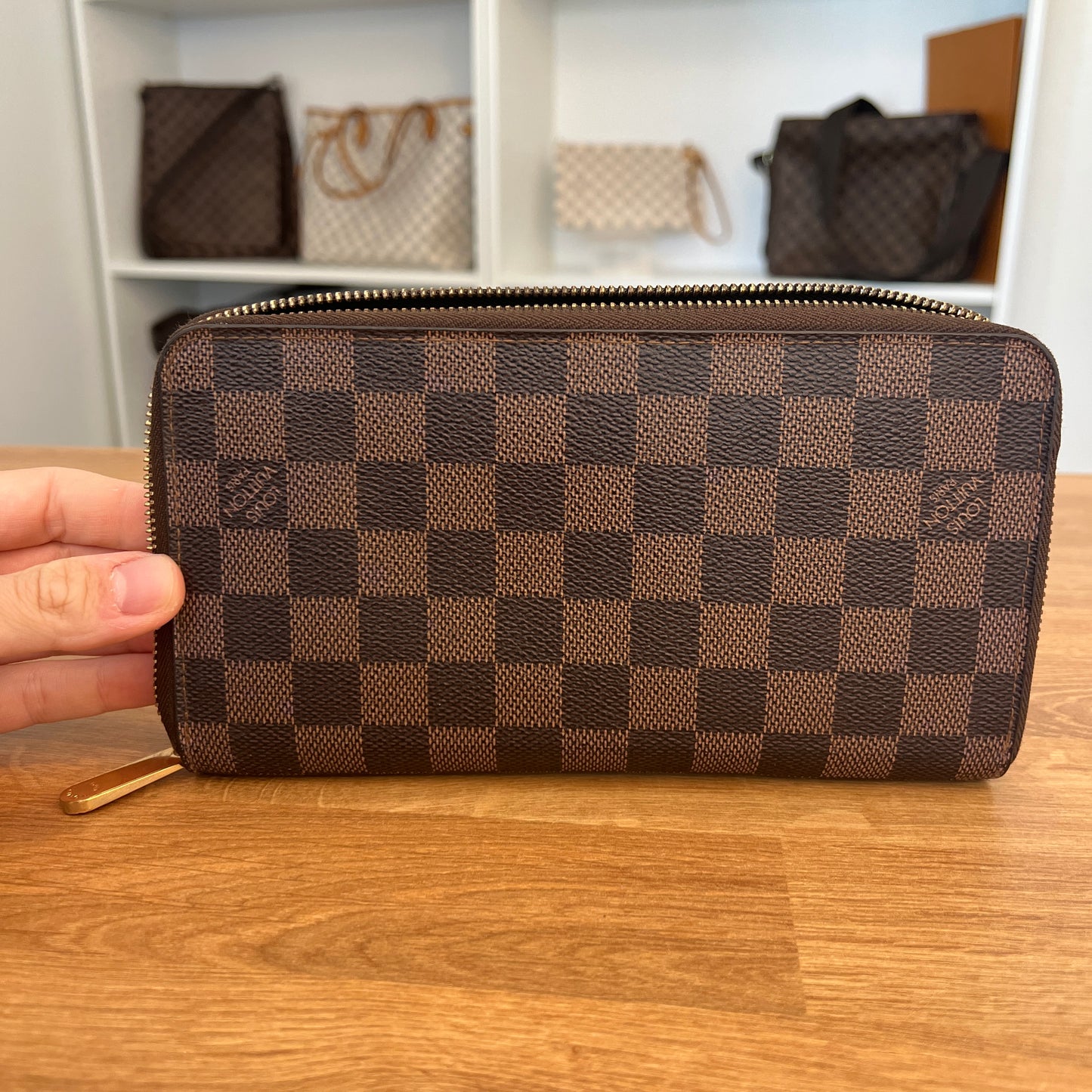 Pre-Owned Louis Vuitton Damier Ebene Zippy Wallet Organizer