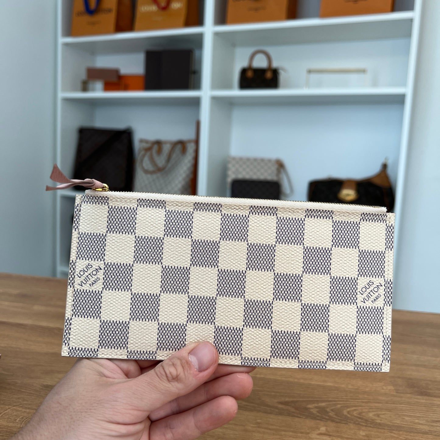 Pre-Owned Louis Vuitton Damier Azur Pochette Felicie