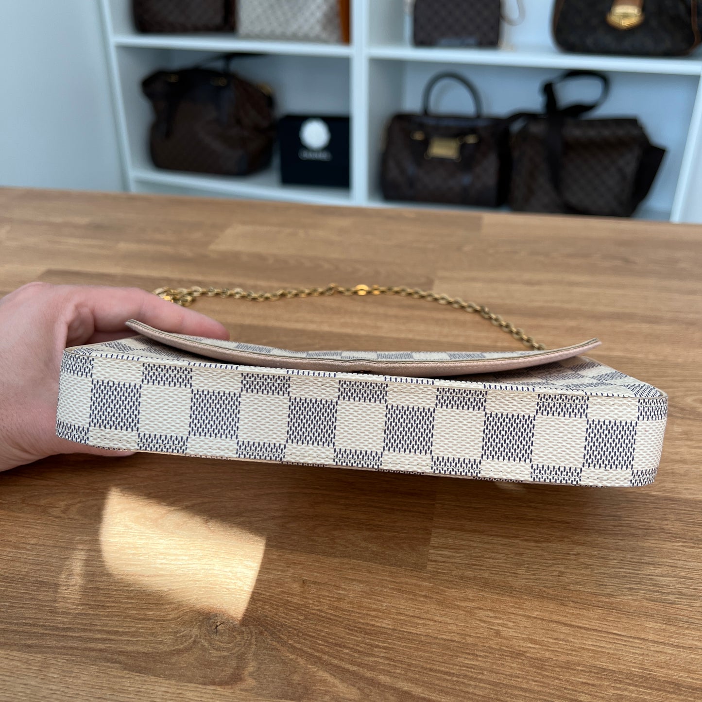 Pre-Owned Louis Vuitton Damier Azur Pochette Felicie