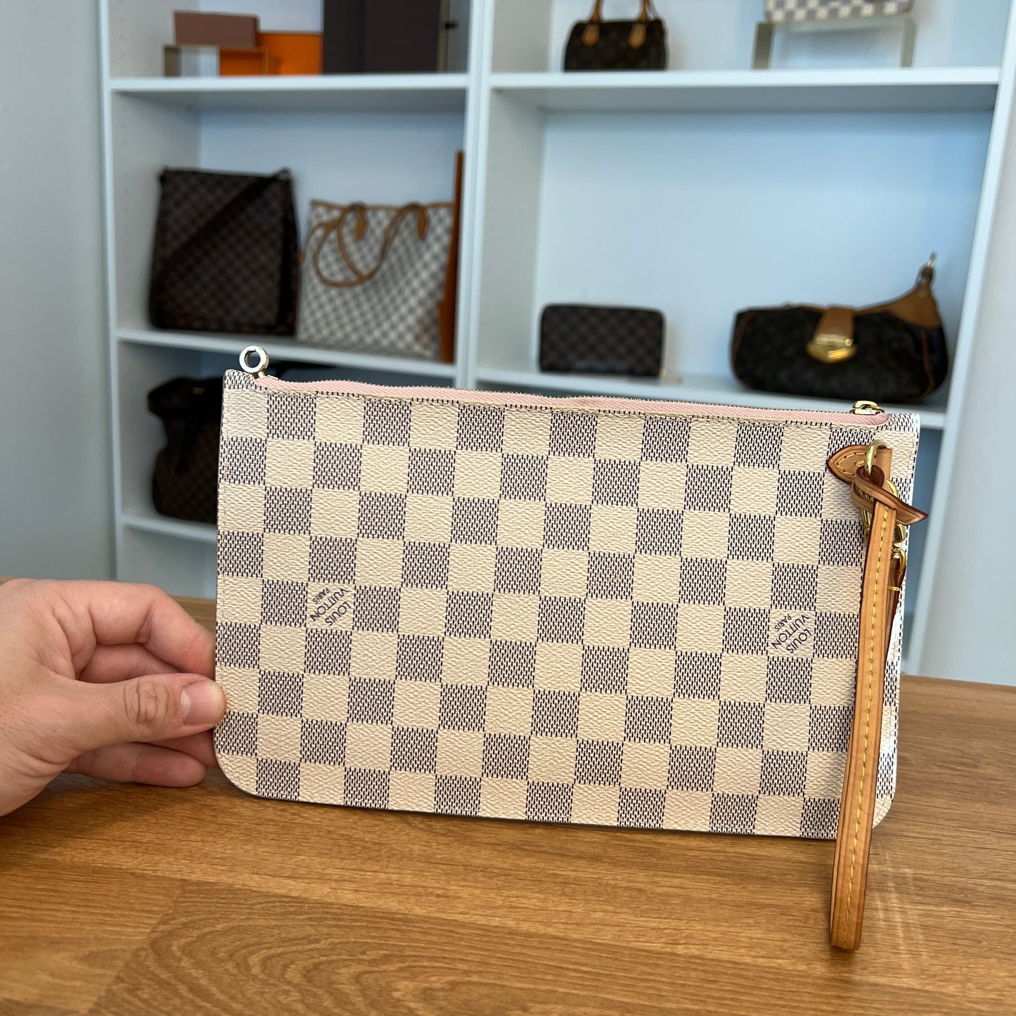 Pre-Owned Louis Vuitton Damier Azur Pochette Neverfull