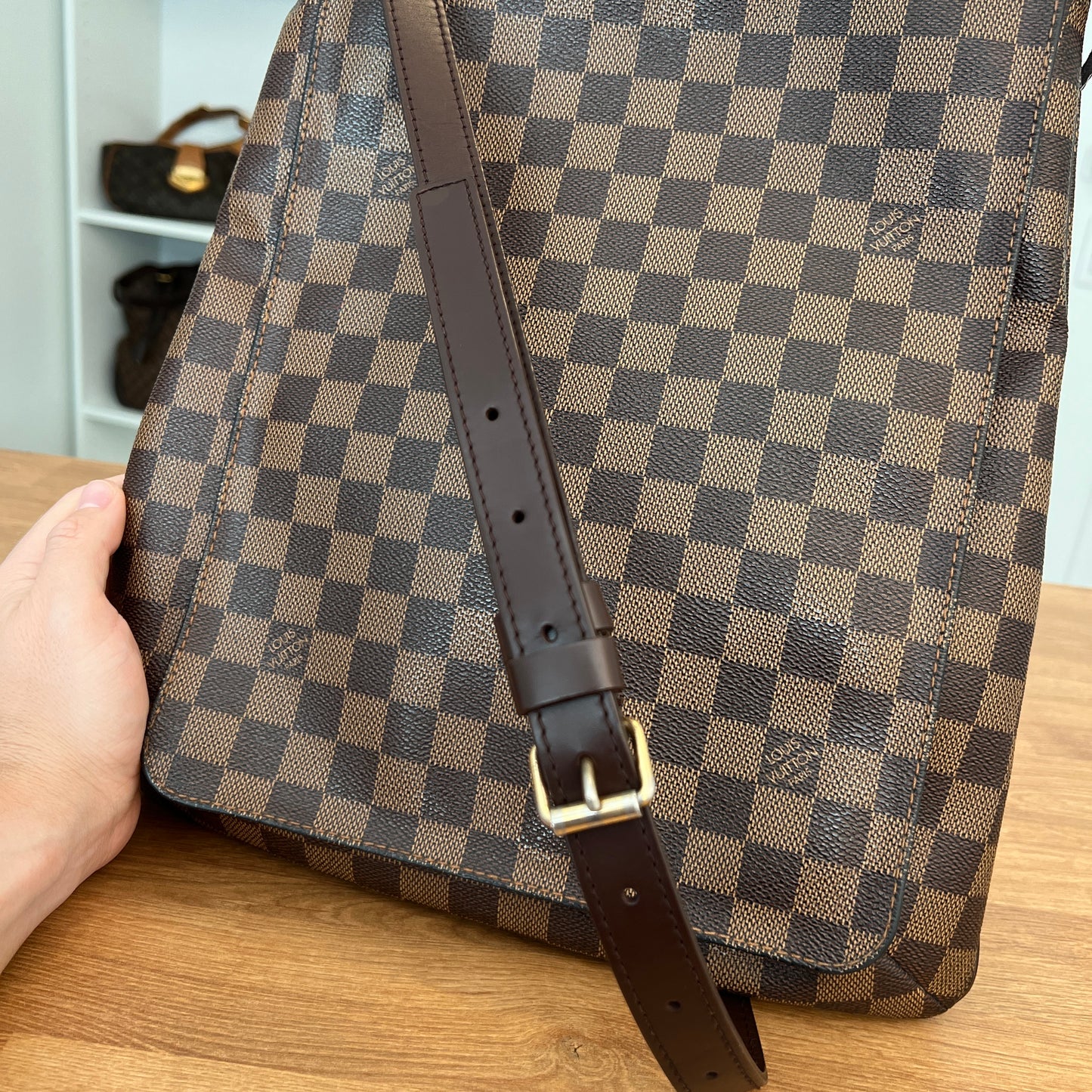 Pre-Owned Louis Vuitton Damier Ebene Musette GM