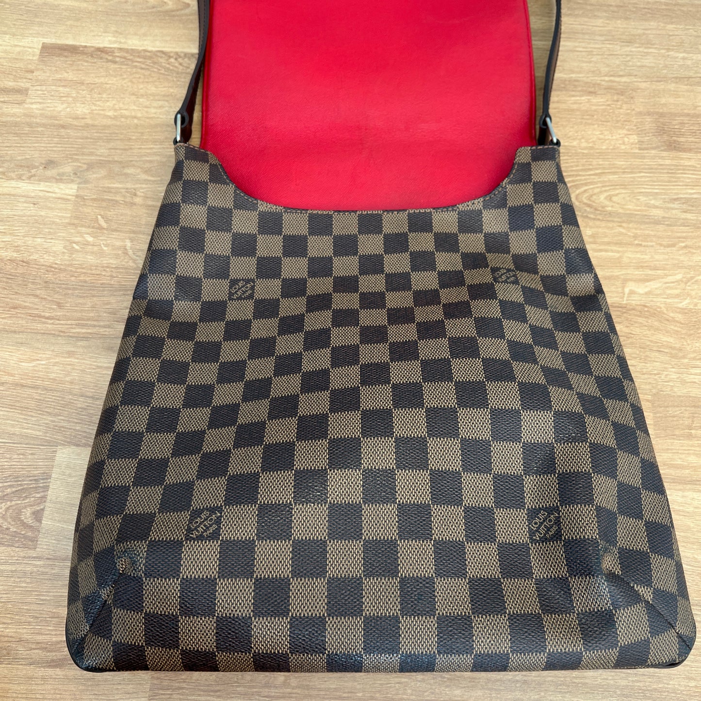 Pre-Owned Louis Vuitton Damier Ebene Musette GM