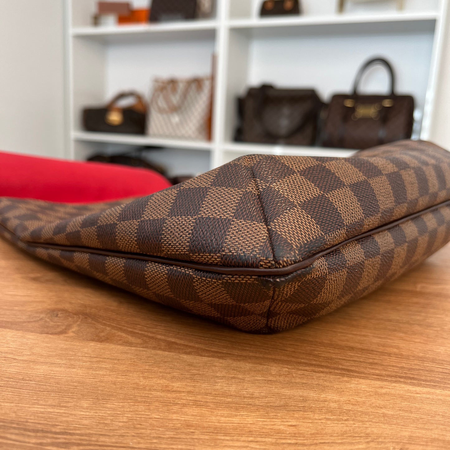 Pre-Owned Louis Vuitton Damier Ebene Musette GM