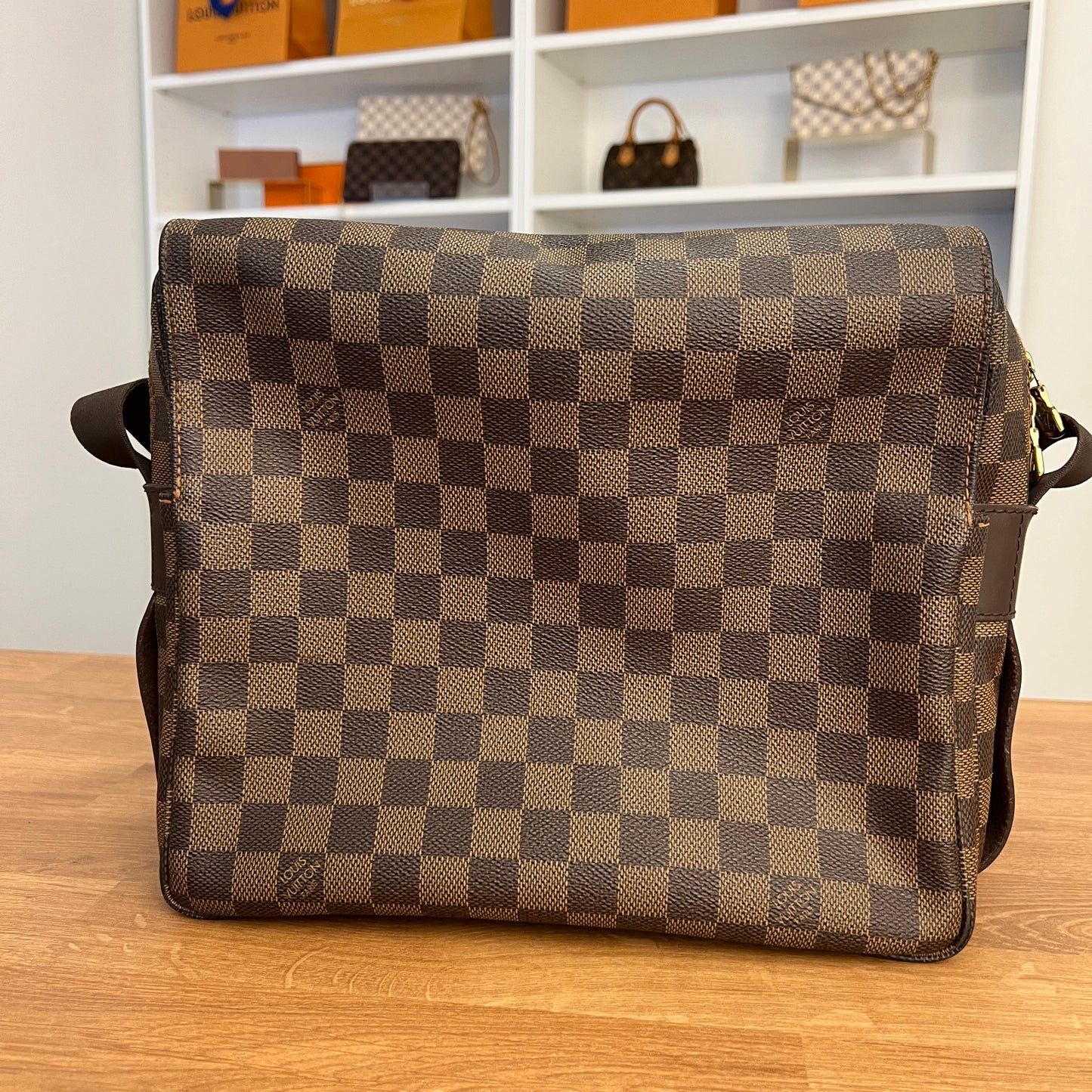 Pre-Owned Louis Vuitton Damier Ebene Naviglio