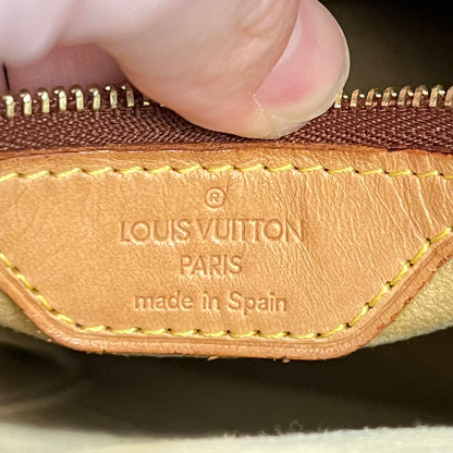 Louis Vuitton Monogram Looping GM