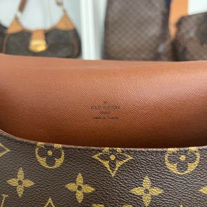 Pre-Owned Louis Vuitton Monogram Musette GM