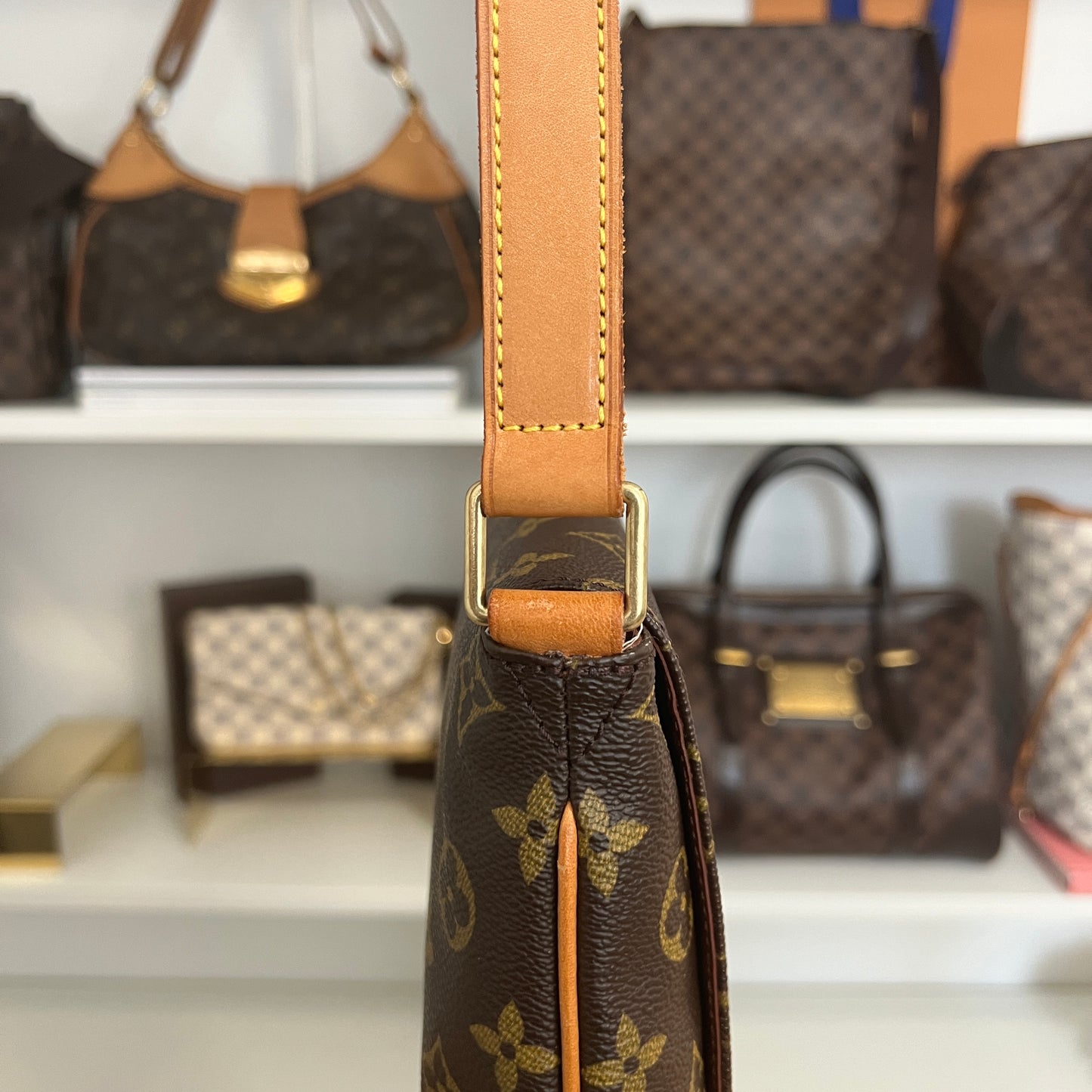 Pre-Owned Louis Vuitton Monogram Musette GM