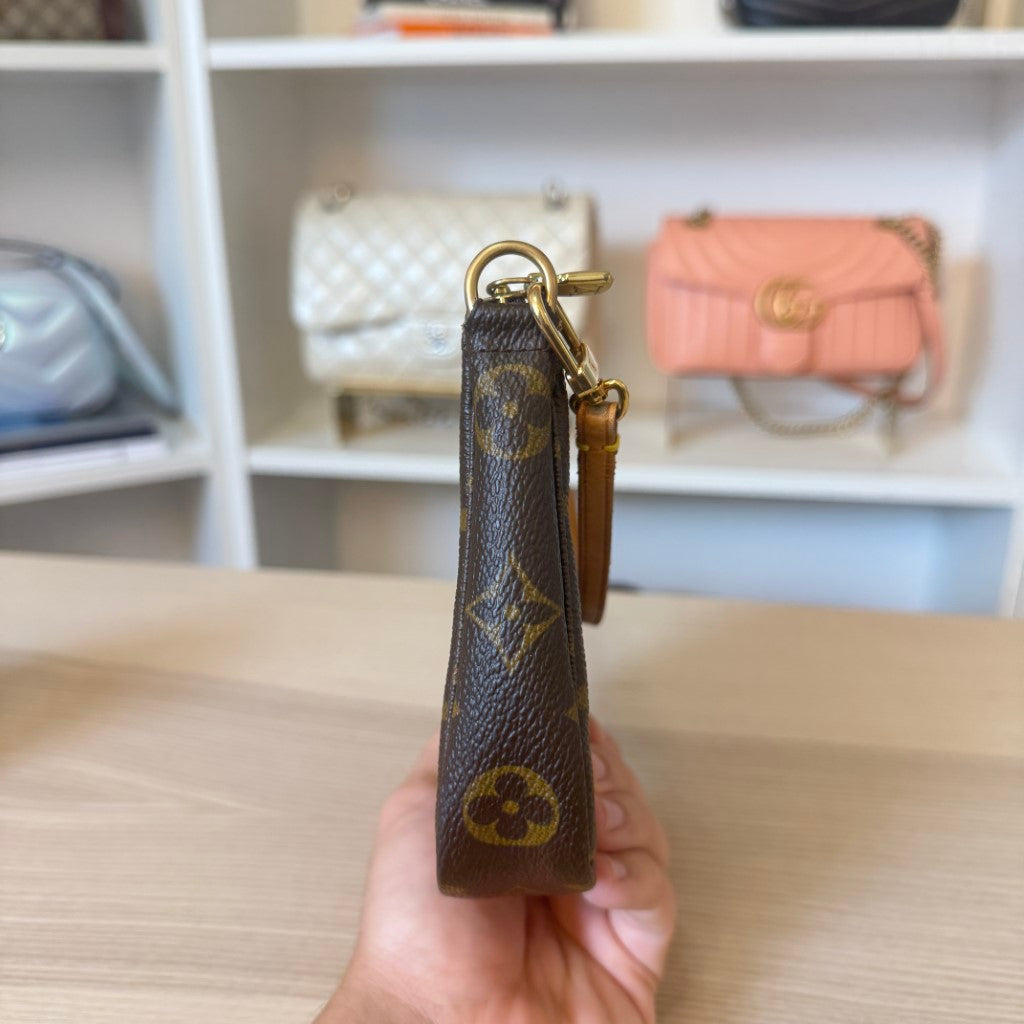 Louis Vuitton Monogram Pochette Accessories