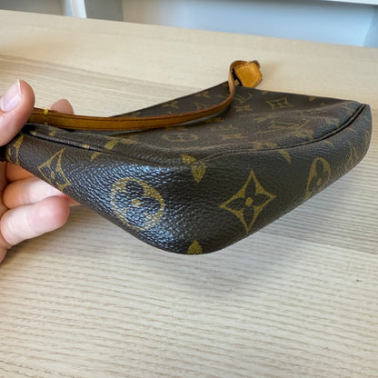 Louis Vuitton Monogram Pochette Accessories