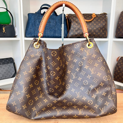 Louis Vuitton Monogram Artsy MM