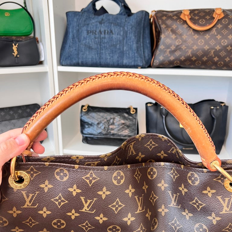 Louis Vuitton Monogram Artsy MM