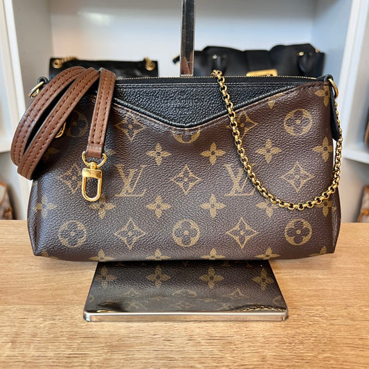 Louis Vuitton Monogram Pallas Clutch Noir