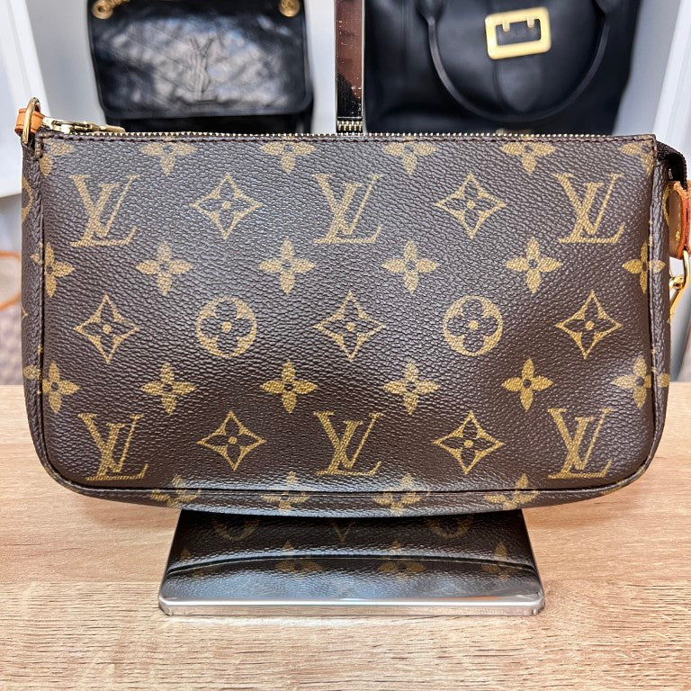 Louis Vuitton Monogram Pochette Accessories