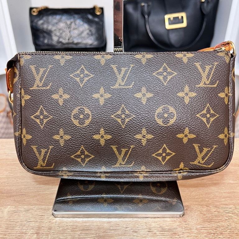 Louis Vuitton Monogram Pochette Accessories