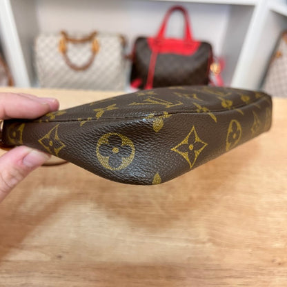Louis Vuitton Monogram Pochette Accessories