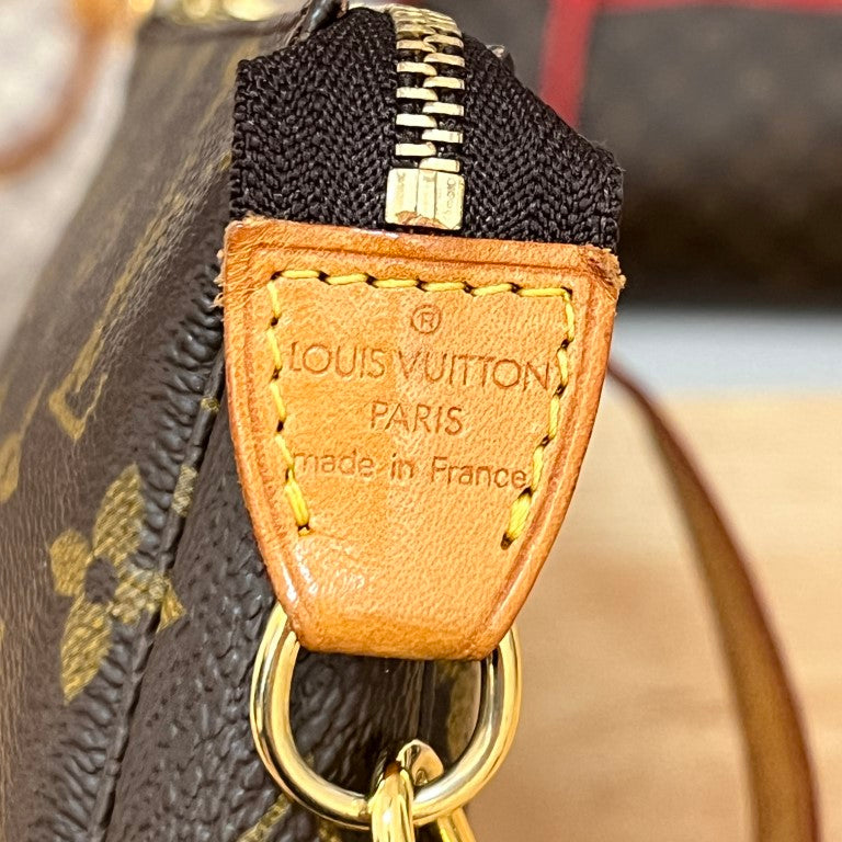 Louis Vuitton Monogram Pochette Accessories