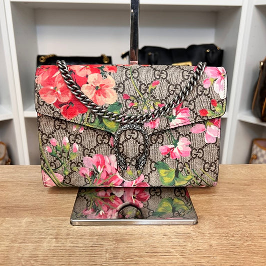 Gucci GG Supreme Monogram Blooms Mini Dionysus Chain Wallet Beige Multicolor Dry Rose