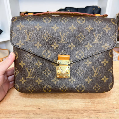 Louis Vuitton Monogram Pochette Metis