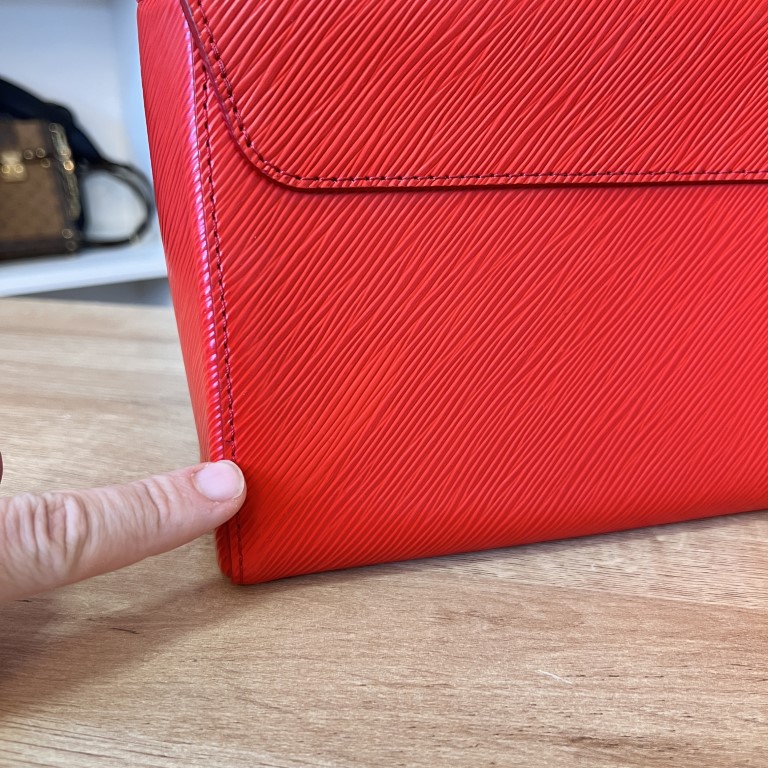 Louis Vuitton Epi Twist MM Red