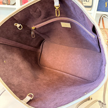 Louis Vuitton Neverfull MM Monogram Empreinte Turtledove