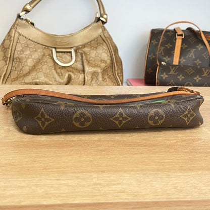 Pre-Owned Louis Vuitton Monogram Pochette Accessoires Cerises