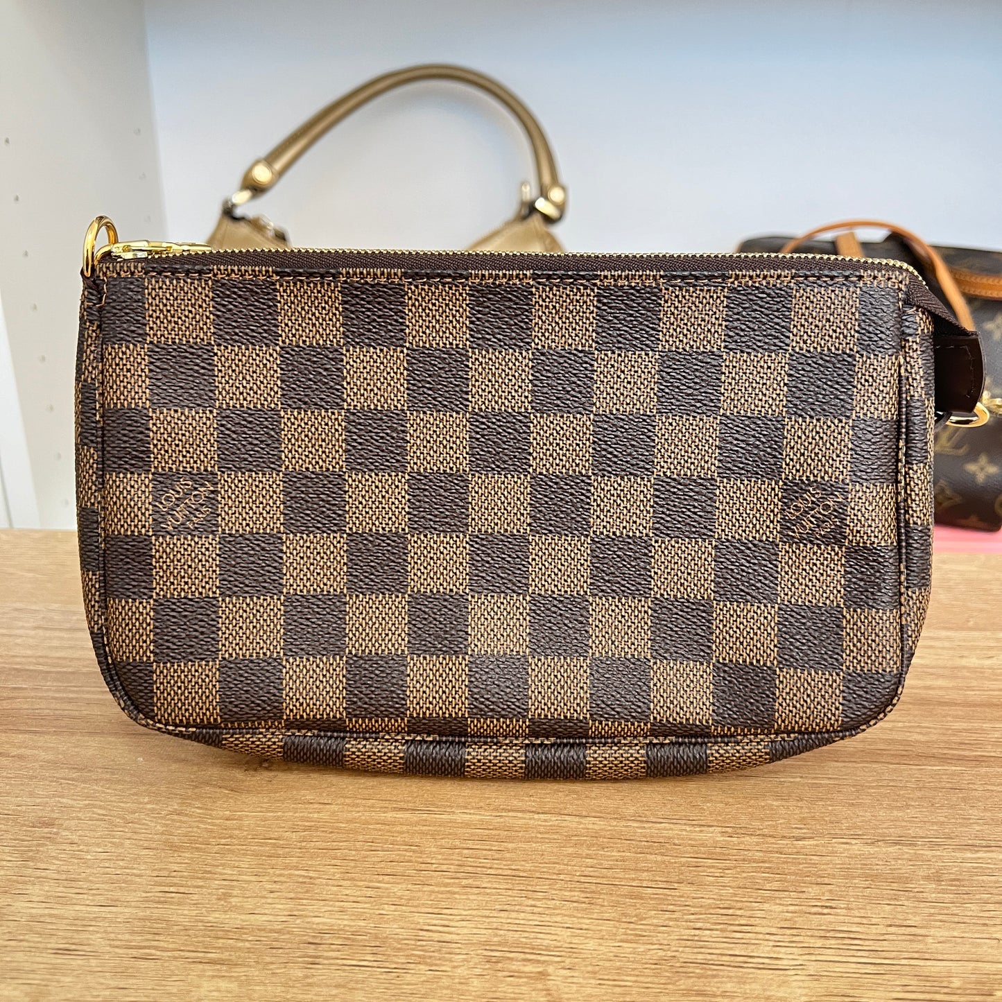 Pre-Owned Louis Vuitton Damier Ebene Pochette Accessoires