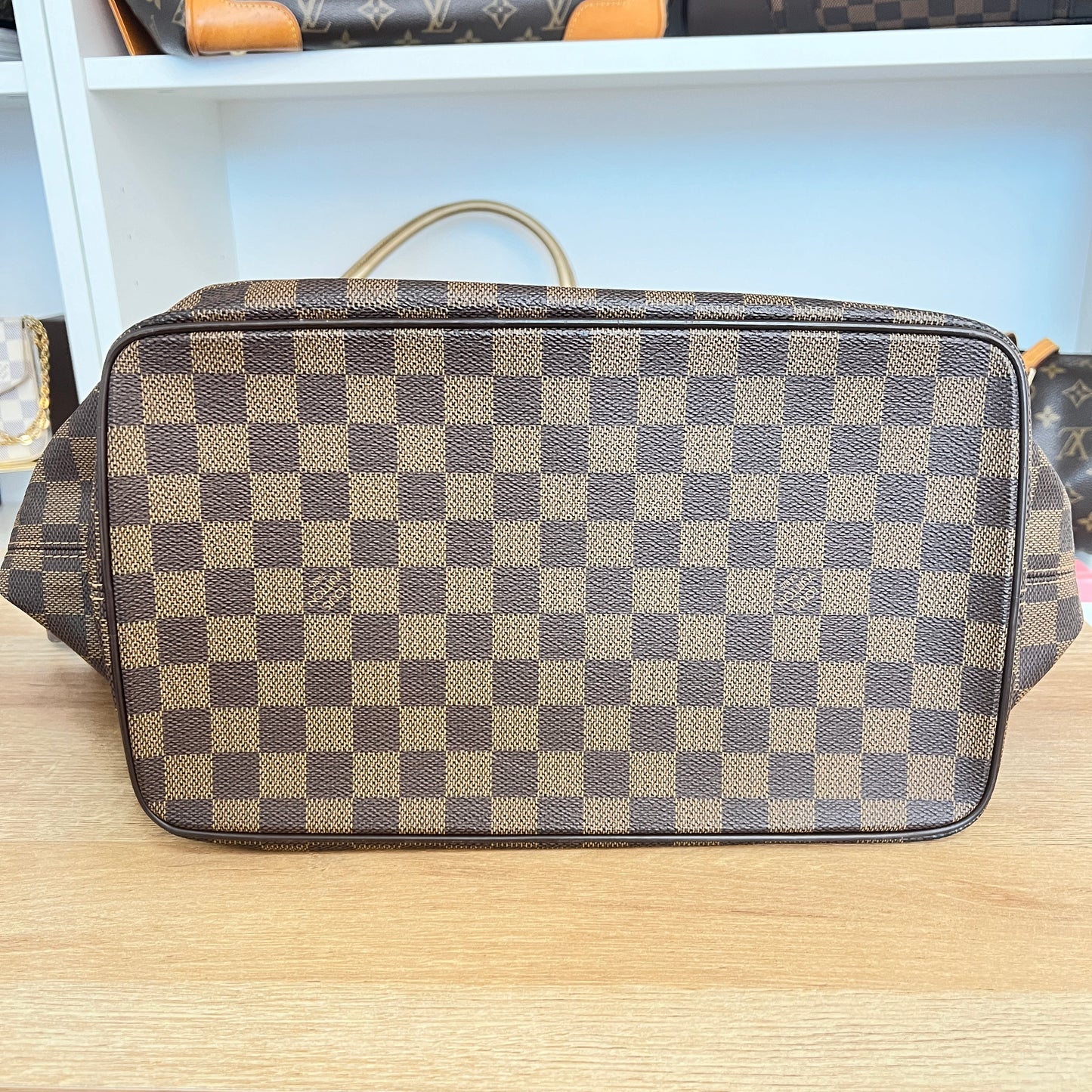 Pre-Owned Louis Vuitton Damier Ebene Saleya MM