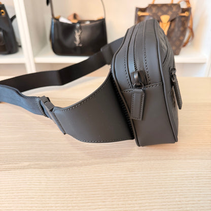 Gucci Rubber Effect Leather Belt Bag Small Black 80