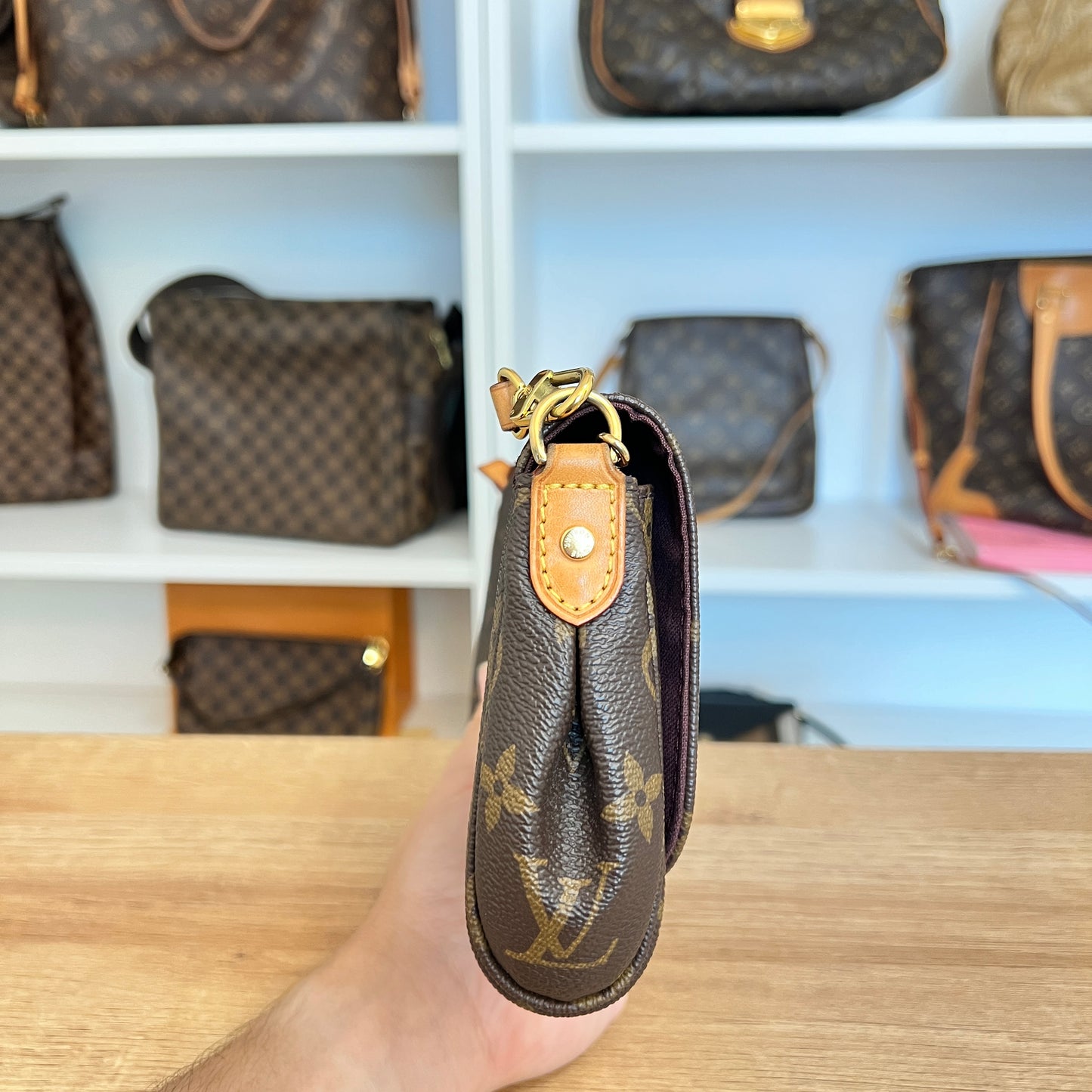 Pre-Owned Louis Vuitton Monogram Favorite PM