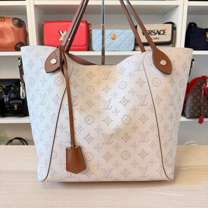 Louis Vuitton Monogram Hina Mahina MM