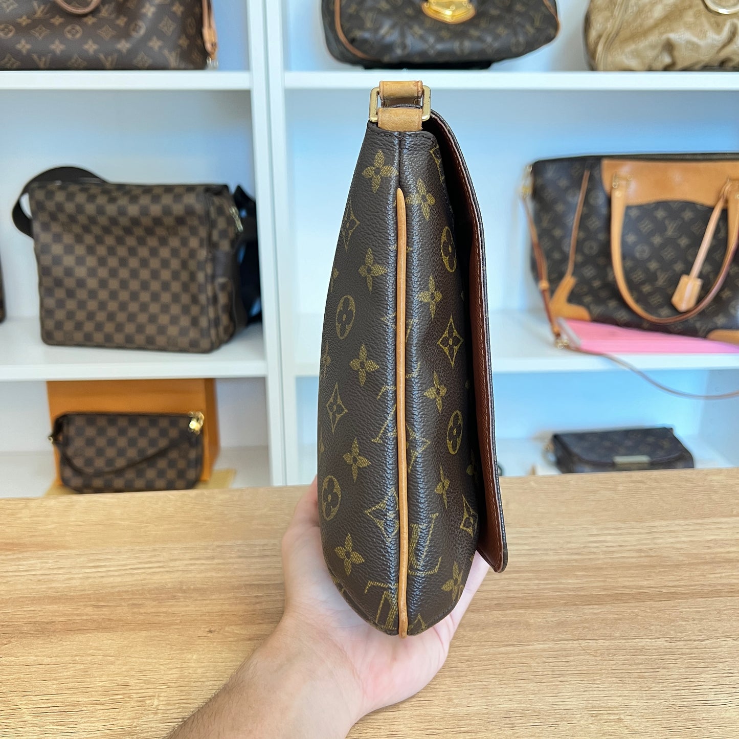 Pre-Owned Louis Vuitton Monogram Musette Salsa