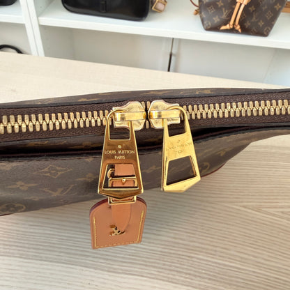 Louis Vuitton Monogram Odeon PM