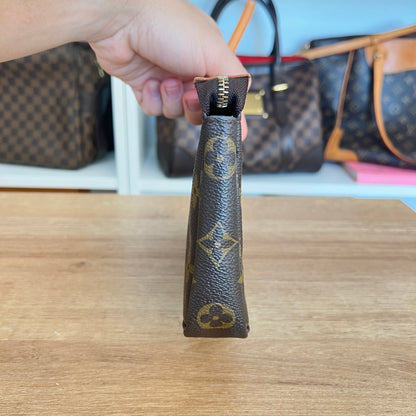 Pre-Owned Louis Vuitton Monogram Pochette Accessoires