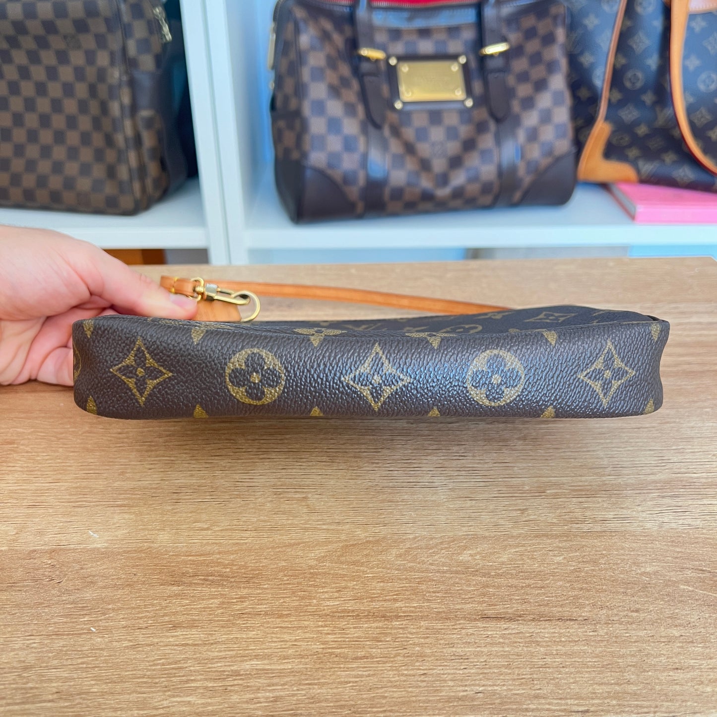 Pre-Owned Louis Vuitton Monogram Pochette Accessoires