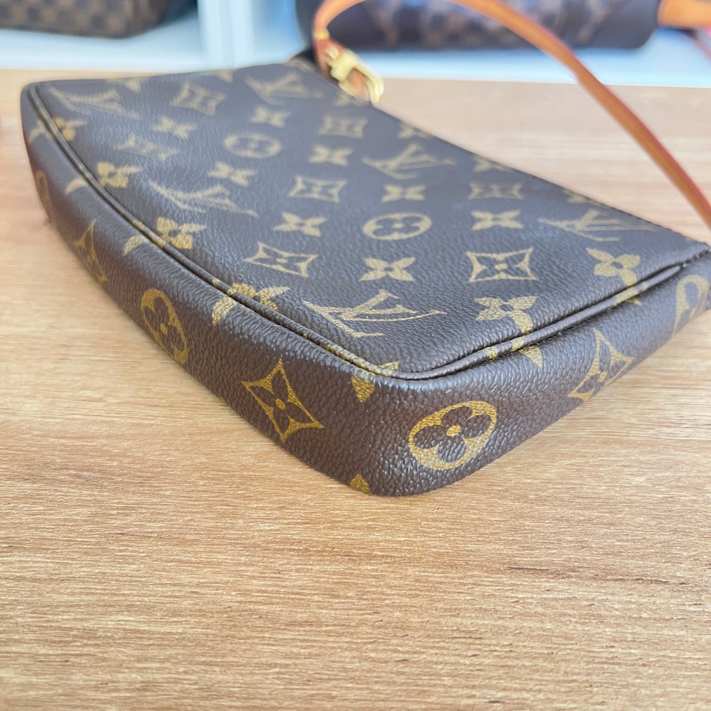 Pre-Owned Louis Vuitton Monogram Pochette Accessoires