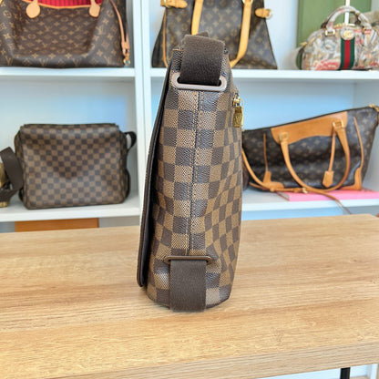 Louis Vuitton Damier Ebene Brooklyn MM