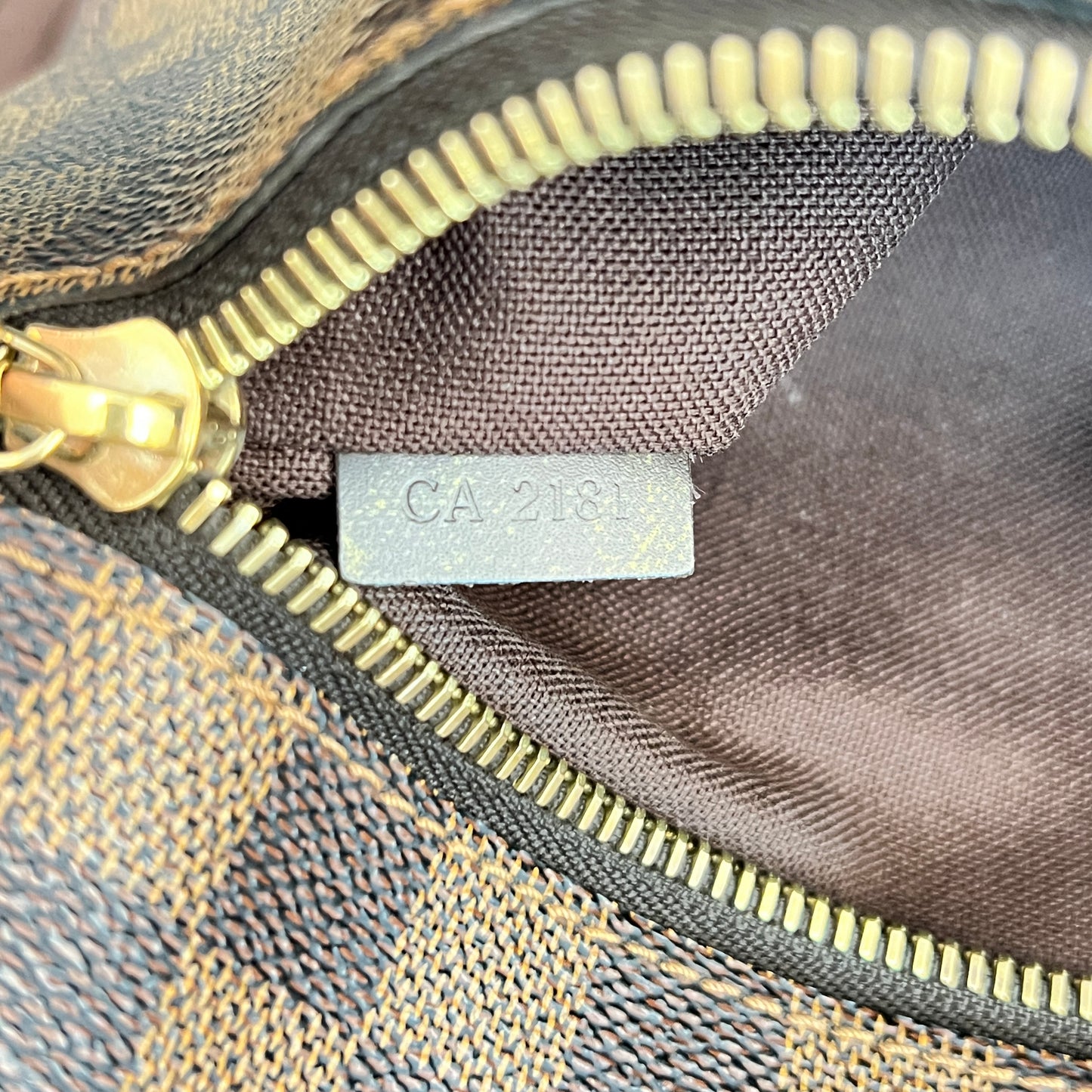 Louis Vuitton Damier Ebene Brooklyn MM