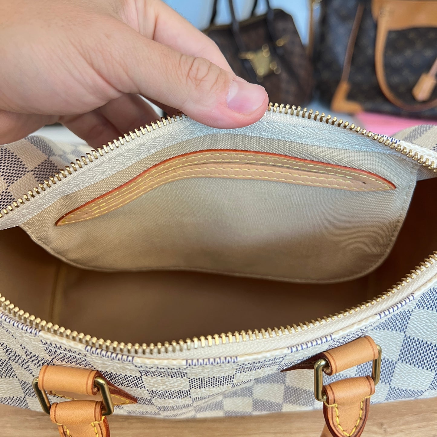 Louis Vuitton Speedy 25