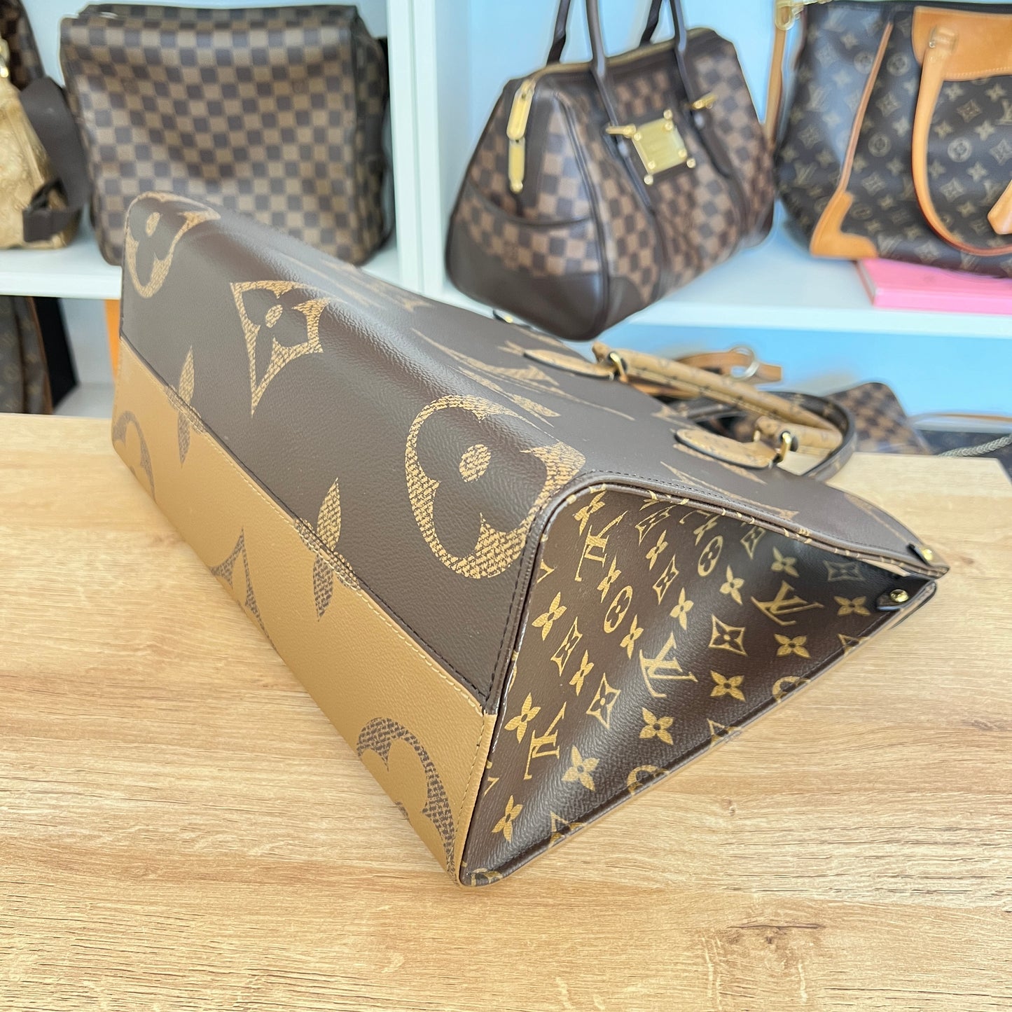 Louis Vuitton Reverse Monogram Giant Onthego MM