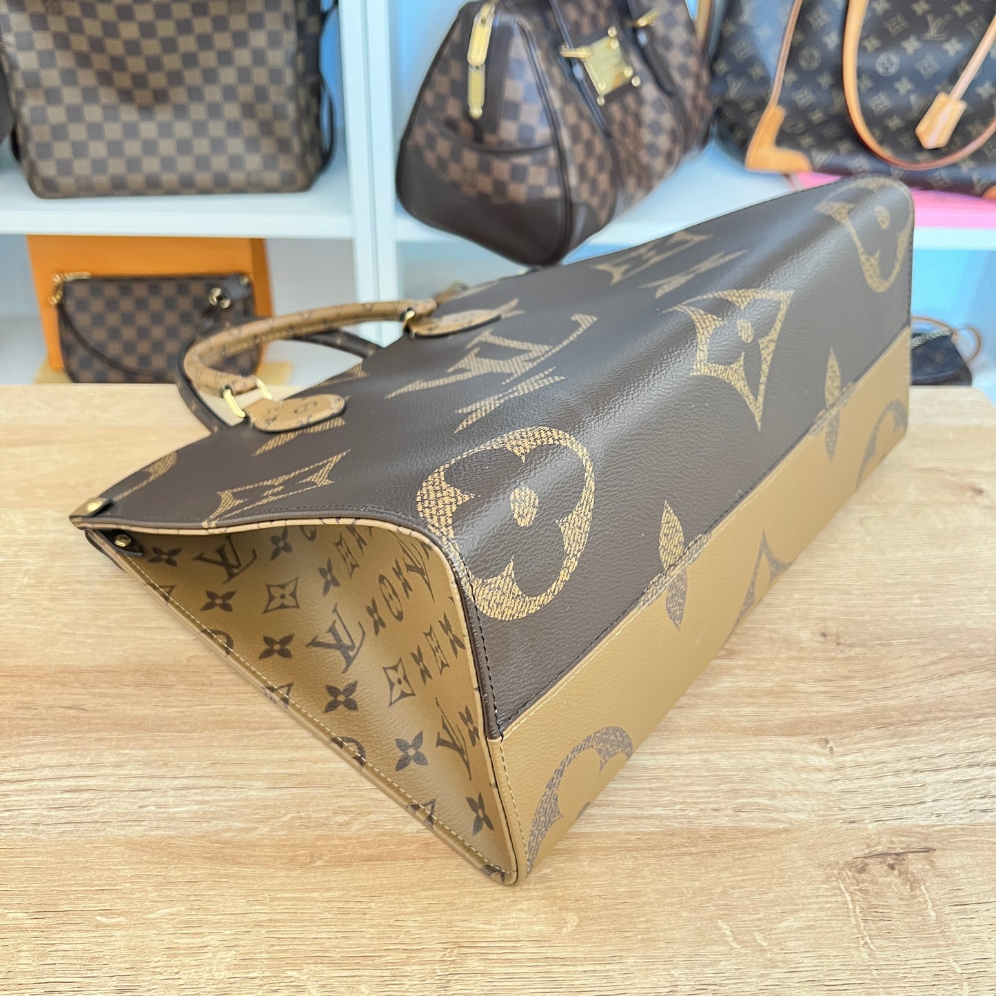 Louis Vuitton Reverse Monogram Giant Onthego MM