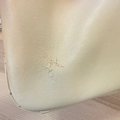 Gucci Calfskin Matelasse Small GG Marmont Tote White