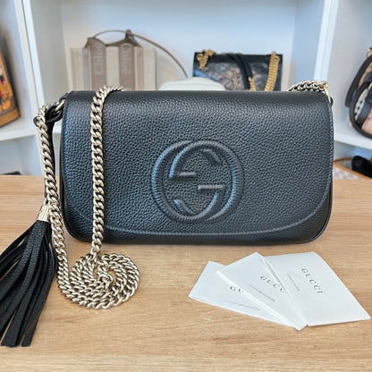 Gucci Pebbled Calfskin Medium Soho Flap Crossbody Black