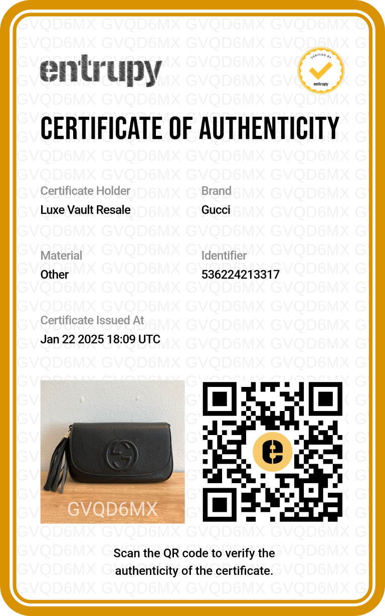 Gucci Pebbled Calfskin Medium Soho Flap Crossbody Black