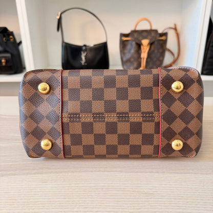 Luxe Vault pre-owned Louis Vuitton Caissa PM Damier Ebene handbag base with gold-tone protective feet